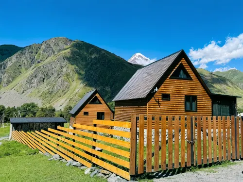 Traveler's Cottages in Kazbegi