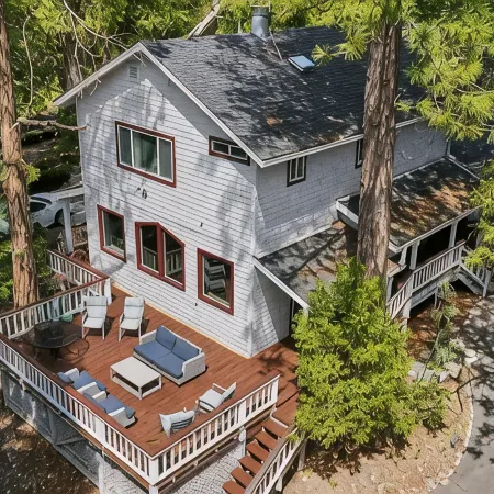 LAKEMONT PINES • Big Family Home • AC • DOG + RV's