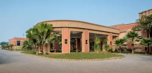 Nirvana Luxury Hotel l Ludhiana - 5つ星