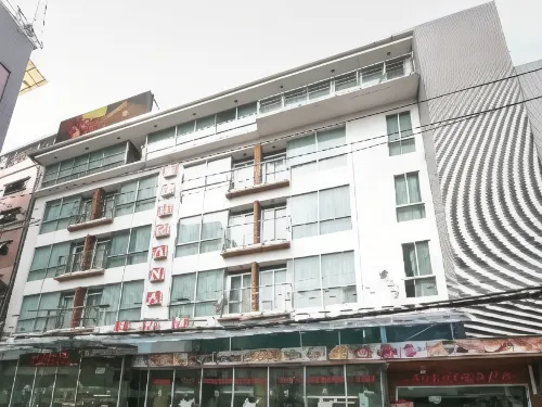 โรงแรมคูรานา อินน์ - บ้านพักหลังเล็ก