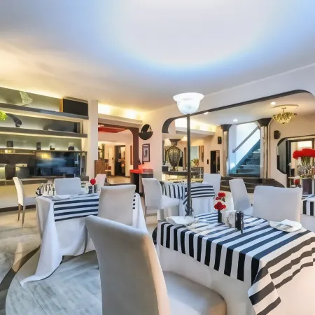Villa Simonne Отели рядом с достопримечательностью «Торговый центр Killarney»