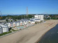 Cedar Point Hotel Breakers Hotels in Sandusky
