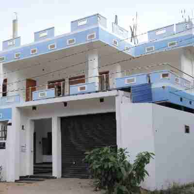 Birunthavanam Hotel Exterior