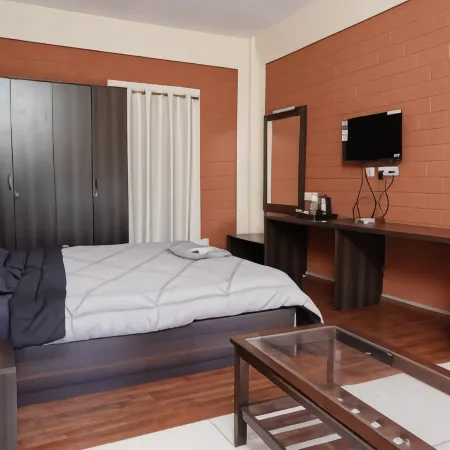 Tea Leaf Stays by Brown Tree Resorts