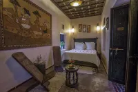 Riad Samsli - สัตว์เลี้ยง