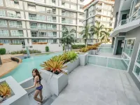 Wisdom Hotel & Residence - piscina