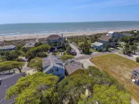 Charming Oceanview Bungalow - Prime Location - Steps to Beach - 3 tähden