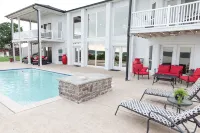 Lakehouse with private pool - Swimmingpools