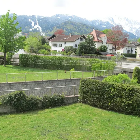 New furnished apartment with stunning mountain views
