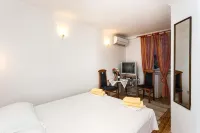 Rooms Fausta Old Town - 2-نجوم