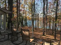 配有大型雙層私人碼頭的寬敞、適合家庭的湖畔度假屋Retreat - Wi-Fi