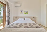 Seaview Villa Lavanda with pool - parking