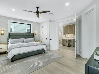 New 3800sf custom home with unobstructed ocean views and private pool