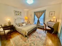 Historic 1884 Victorian Upstairs Unit.  Walk to everything!  Close to elk! - Wifi