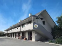 Airways Motel Hotels near Avonhead