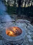 Beautiful & peaceful cabin w deck, garden, firepit & walking trails. - Hytter