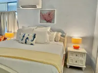 Mermaid Escape~Romantic Getaway Newly Renovated with Luxurious & Stunning Views - Balkon