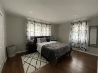 Aurora Apartment with fast Wi-Fi, in the unit laundry and garage.