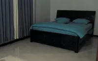 Comfy Room at Honey Guesthouse Syariah