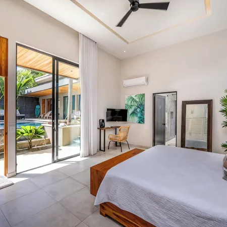 Estrella del Mar – Stylish Modern Villa, Walking Distance to the Beach.