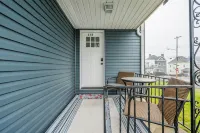 LOCATION! Walkable to inclines & stunning views - Bungalows
