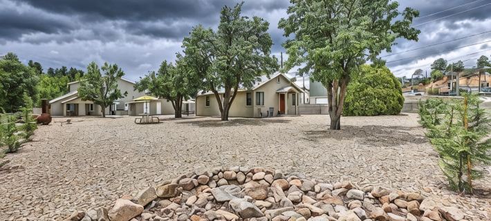 White Spar Cottages Near Whiskey Row, Prescott Courthouse. Large Parking Area. โรงแรมในเพรสคอต