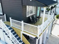 Spacious 6-BR Beach Retreat off AC Boardwalk! - Kitchen