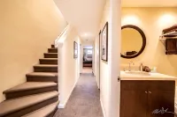 Wonderfully Appointed 3BR Condo - Seasons at Avon - Walk to Riverfront Gondola! - 3-Star