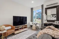Back 2 The Future! - 4 Min. from Downtown Knox - 4-Star