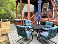 Relaxing Scenic 2-Bedroom Retreat With Private Hot Tub - 3-Star
