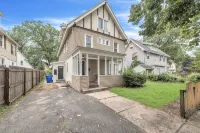 Beautiful 4BR 2 Bathroom House with Parking - 4-Star