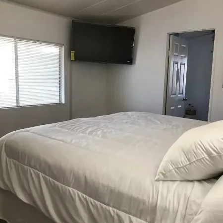 The Green River House