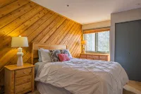 Perfect location in heart of Breck, base of peak 9, walking distance to Main St - 2-Sterne