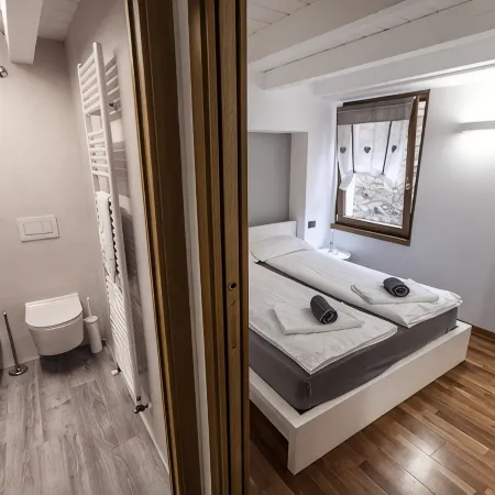 Alley 15, apartment in the historic center of Malcesine.