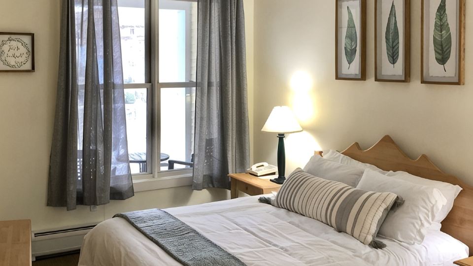 Stratton 1 Bedroom Long Trail Condo, Walk to Village and Lifts