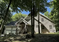 Private Glacial Hills Bellaire Home - 4-Star