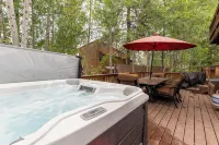 Spacious and Charming Craftsman Retreat. - Chalets
