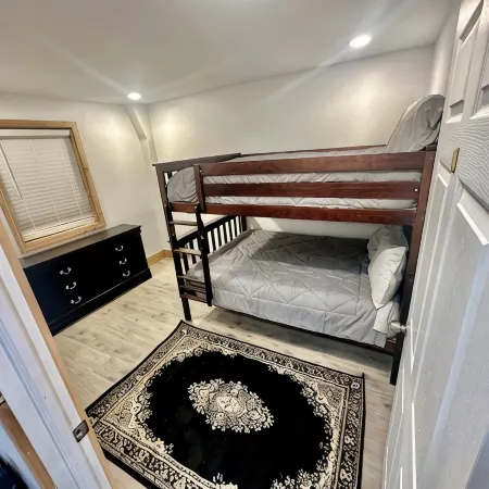 Escape to Waynoka: Your Ultimate 4-Bedroom Retreat Near Little Sahara State Park