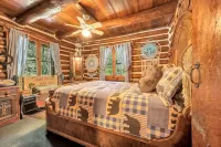 Rustic Rest Log Cabin, with hot tub and trout stream, near Poconos attractions. - 4성급
