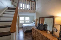 3 Min to Sugar Mtn: Modern Cabin Nestled in the Trees - the Sugar Cube - 샬레 호텔