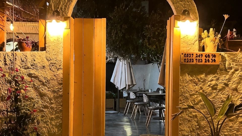 Elia Otel Urla