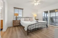 Lake view and lakes access home on Lake Chatuge -mountain view -spacious home. - WiFi