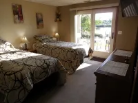 River Front,  Two story duplex with boat dock - Wifi