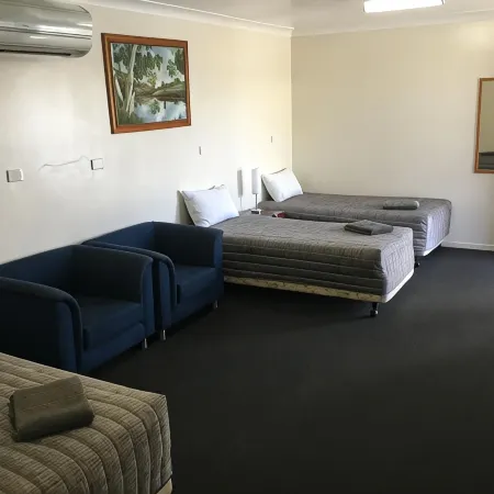 Charleville Waltzing Matilda Motor Inn