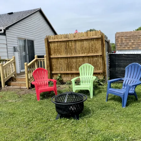 Relax on beautiful Lake Michigan - 5 minutes from town!