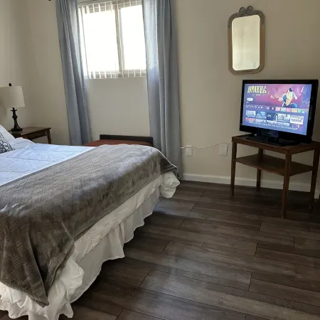 Home away from home-Quiet cozy casita