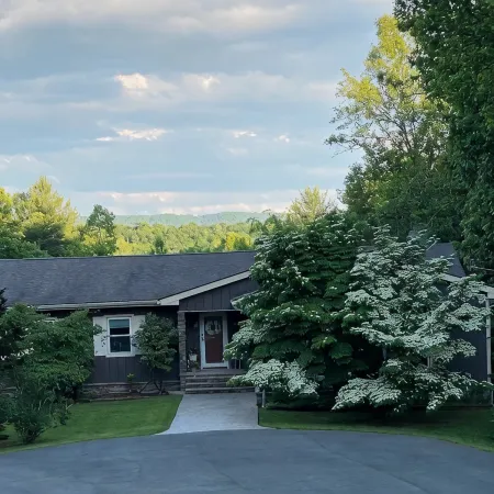 Newly remodeled apartment in a serene setting!