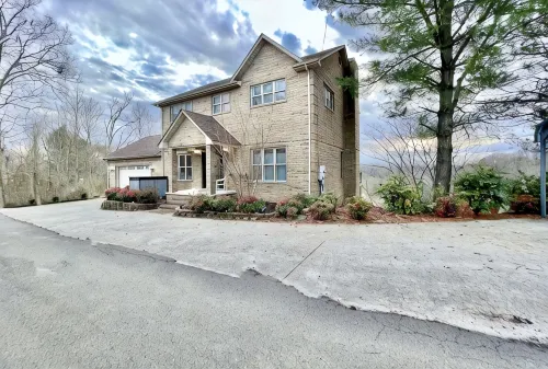 Sunset Ridge-Sleeps 16-Panoramic Lake Cumberland Views-3 Decks-Jamestown Marina - 3 estrellas