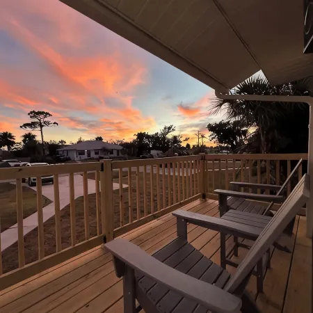 2 Bedroom Home in Fort Myers by Sanibel & Beaches, Private, WiFi, AC, Sleeps 6