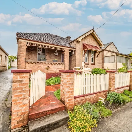 The Cottage - Lithgow